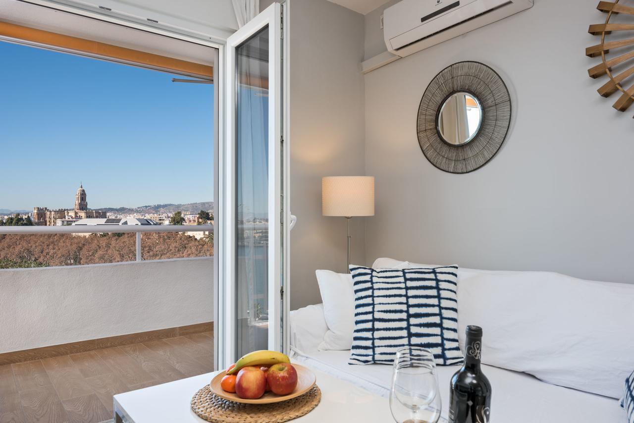 Susana Beach Apartment In Malaga By Solaga Holiday Homes Luaran gambar