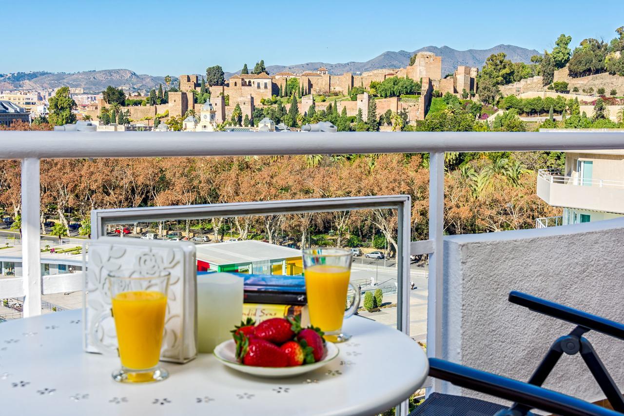 Susana Beach Apartment In Malaga By Solaga Holiday Homes Luaran gambar